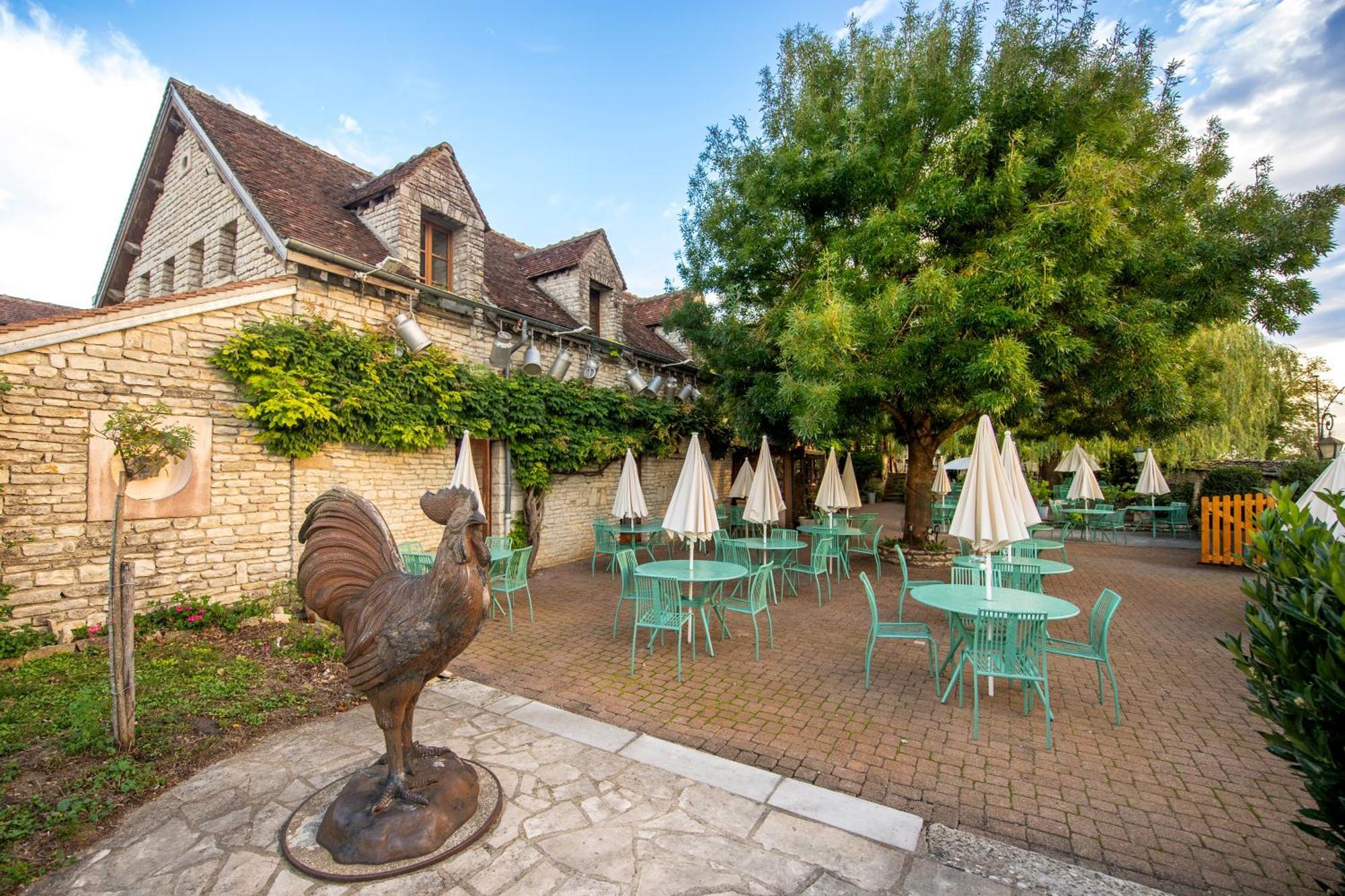 Hotel De La Beursaudiere Nitry Exterior foto